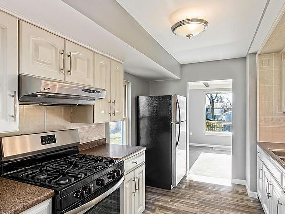 4th image of 2286 Vadis St