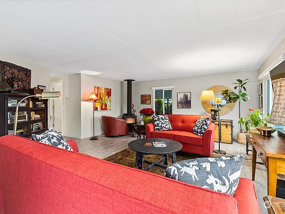 4th image of 4111 164th Street SW #14