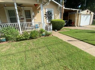 406 Mitchell Ave, Cleburne, TX 76033