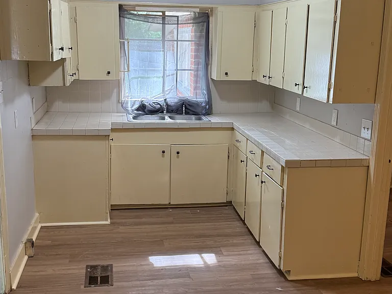 3242 Rosemary Ave — Photo 6