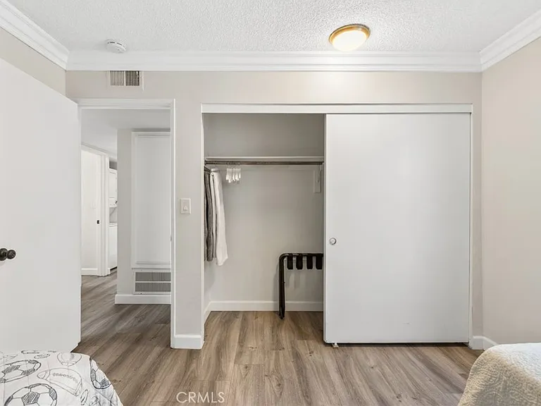 218 E Balboa Blvd #1/2 — Photo 18