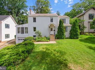 6023 Walhonding Rd, Bethesda, MD 20816