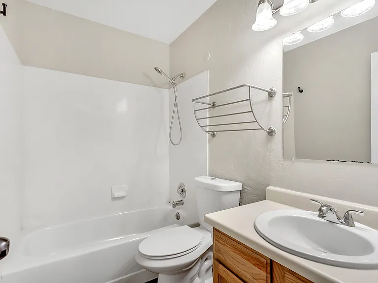 683 Seymore Dr — Photo 25