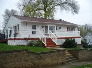 8 Lafayette St, Walden, NY 12586
