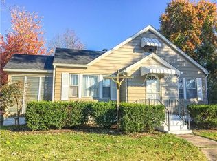 15 Lakewood Dr, Belleville, IL