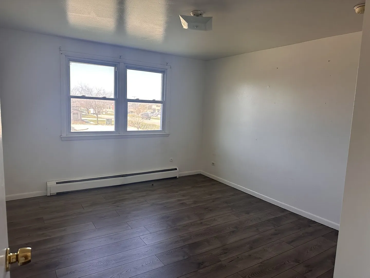 2 bed, 700 sqft, $1,425 — Photo 4