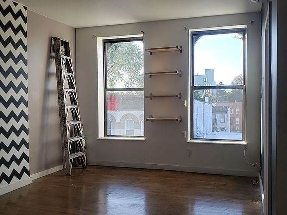 3rd image of 74 Eldert St APT 3C