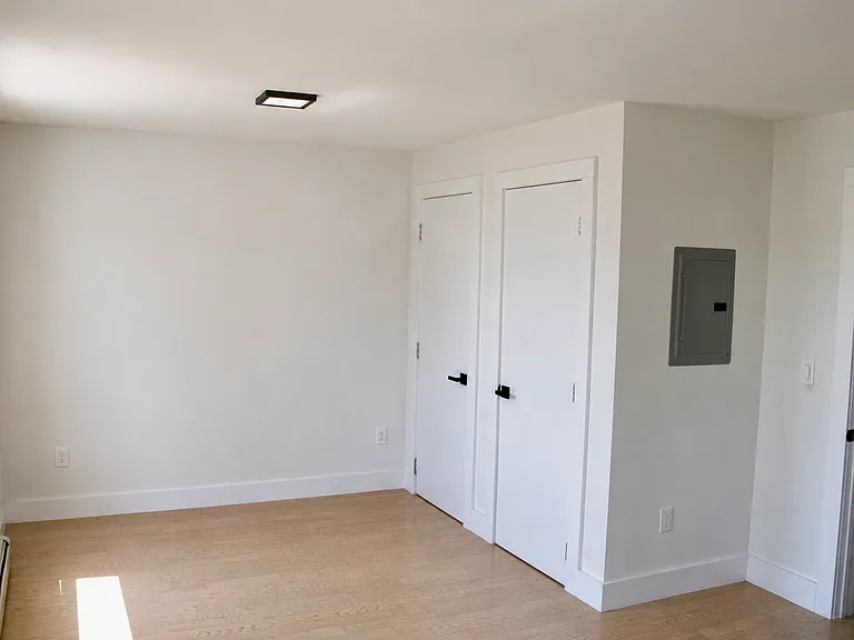 2 Meadow St #12 — Photo 6