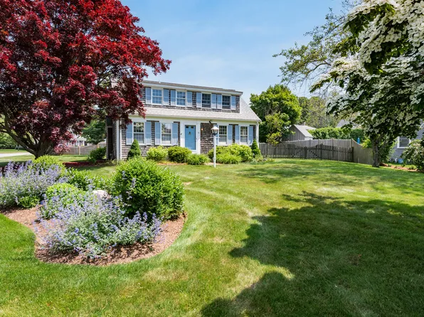 78 Mariners Lane, Falmouth, MA 02540