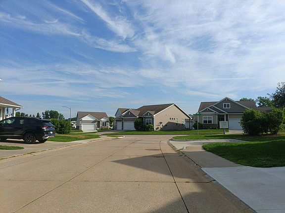 4th image of 761 E Trace Way
