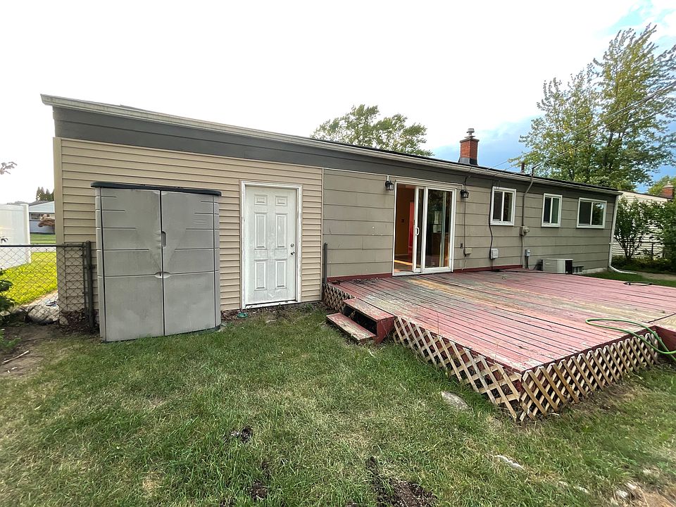 42220 Betley Dr, photo 22