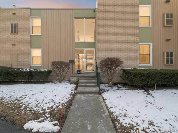 32989 Fargo St #43, Livonia, MI 48152