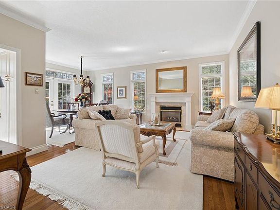 5th image of 333 George St N #1