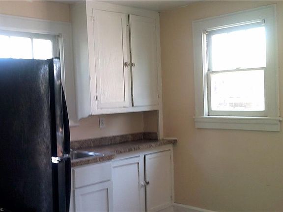 2nd image of 9558 6th Bay St
