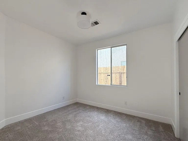 10616 Petalo Dr — Photo 12
