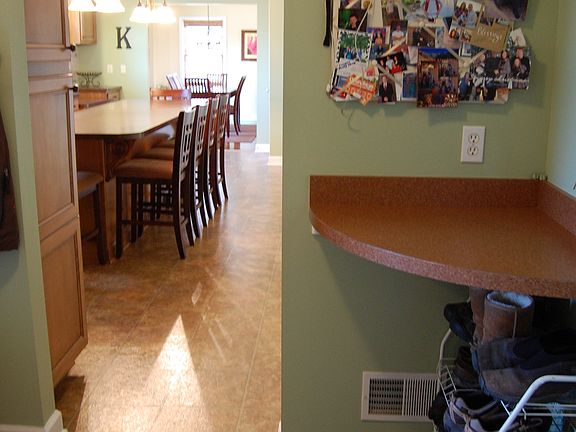 5th image of 15210 Idyl Crest Dr