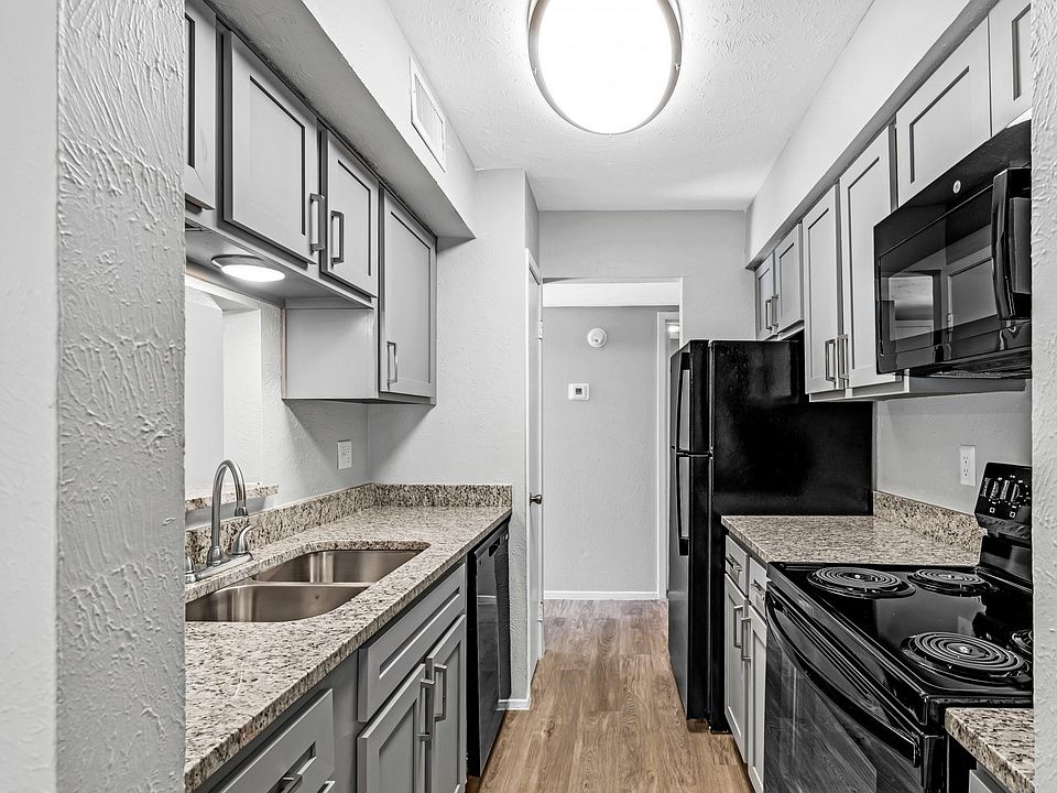 1st image of 3920 Bell St #4ff56f07c