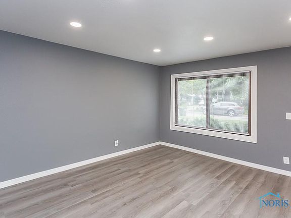 5th image of 6027 324th St