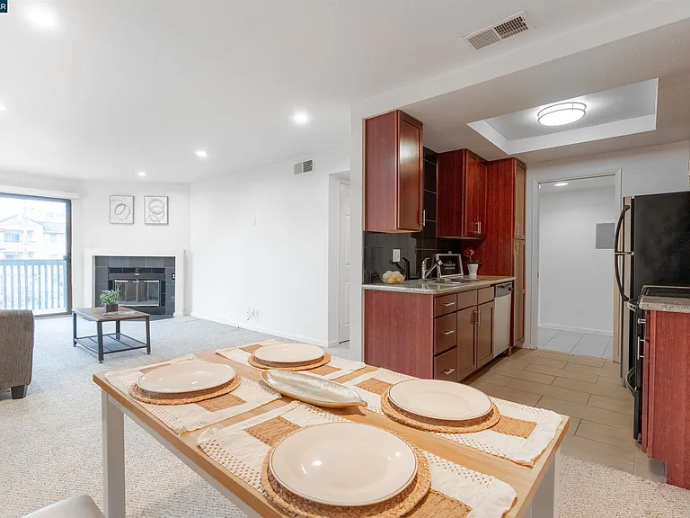 1315 A St #206 — Photo 7