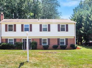 6806 Renita Ln, Bethesda, MD 20817