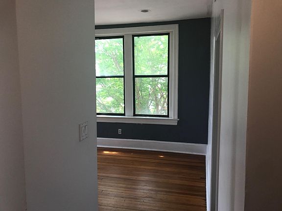 Living Room (empty)