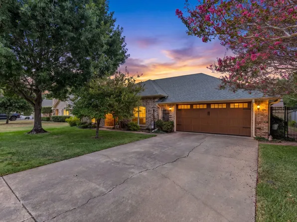1200 April Dr, Sulphur Springs, TX 75482