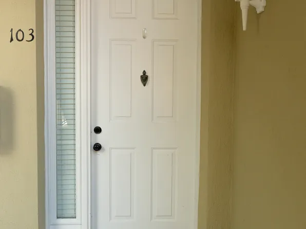 405 La Travesia Flora St #103, Saint Augustine, FL 32095