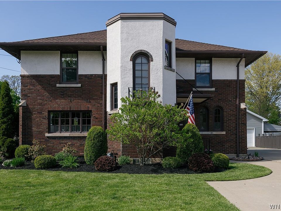 1st image of 942 Harrison Ave