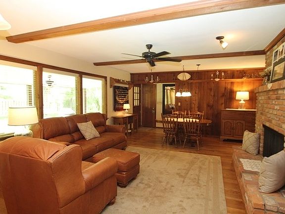 5th image of 4204 W University Ave