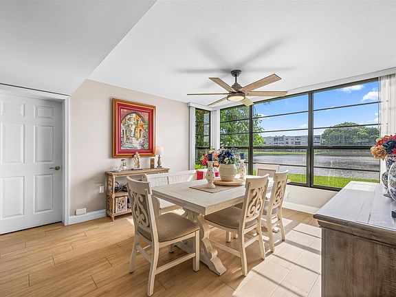 2nd image of 1526 Whitehall Drive #105