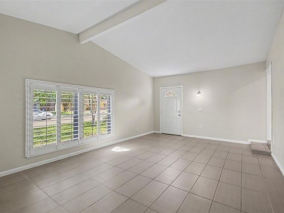 4th image of 722 GALSWORTHY AVENUE