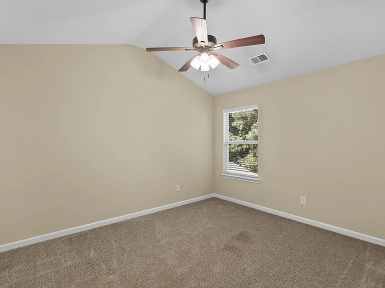 1000 Gwynnes Way — Photo 34