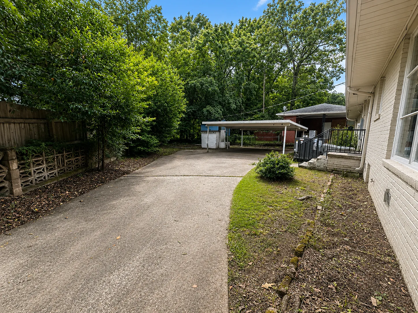3 bed, 1627 sqft, $2,350 — Photo 4