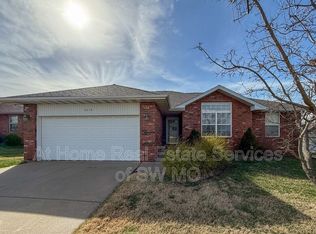 3419 S Farm Road 129, Springfield, MO 65807
