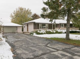 3610 Debby Ln, Franksville, WI 53126