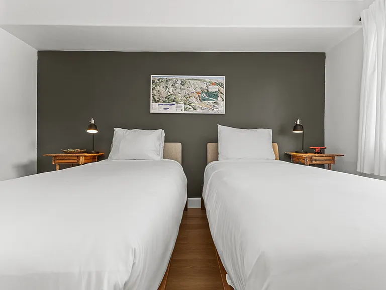 Bedroom #2 | 2 Twin Beds