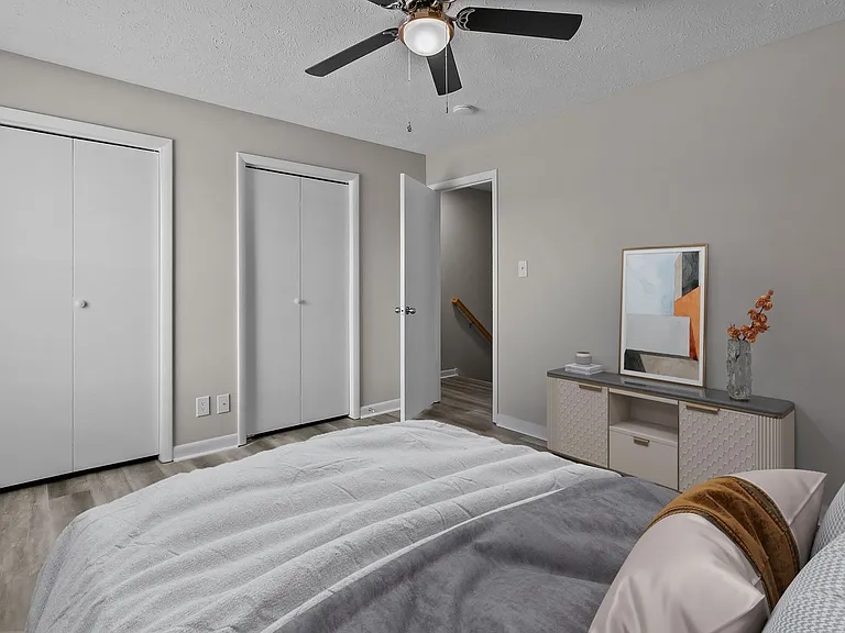 Elizabeth Street Townhomes — Photo 24
