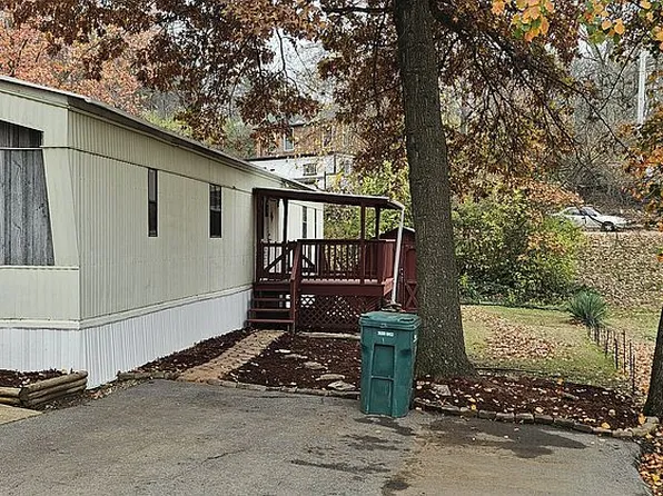 710 Palamino Dr, Fenton, MO 63026