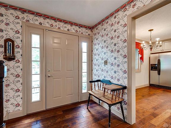 4th image of 1870 Highland Meadows Dr