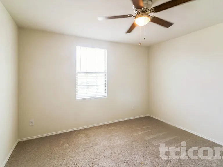 5697 McClelland St — Photo 10