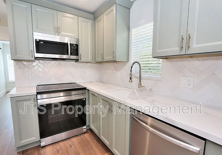 4712 65th St — Photo 22