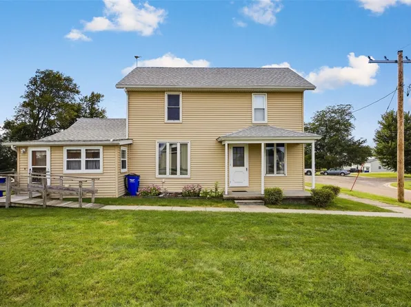 209 W Johnson St, Norway, IA 52318