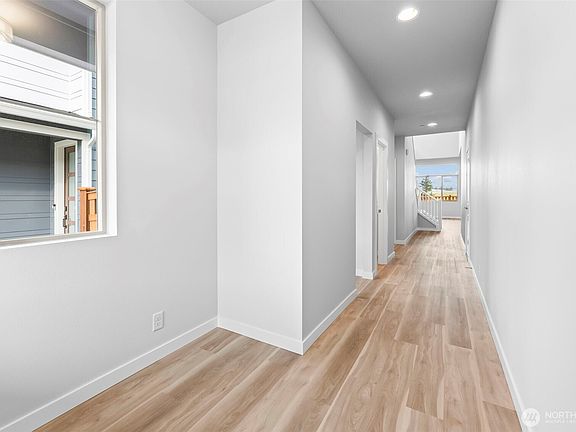 2nd image of 13927 178th Street E #38