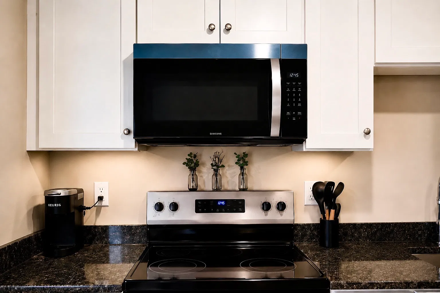 1 bed, $2,000 — Photo 4