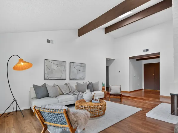 10660 Brookview Ln, San Diego, CA 92131