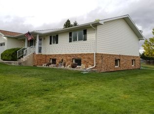 115 Silver Dr, Lewistown, MT 59457