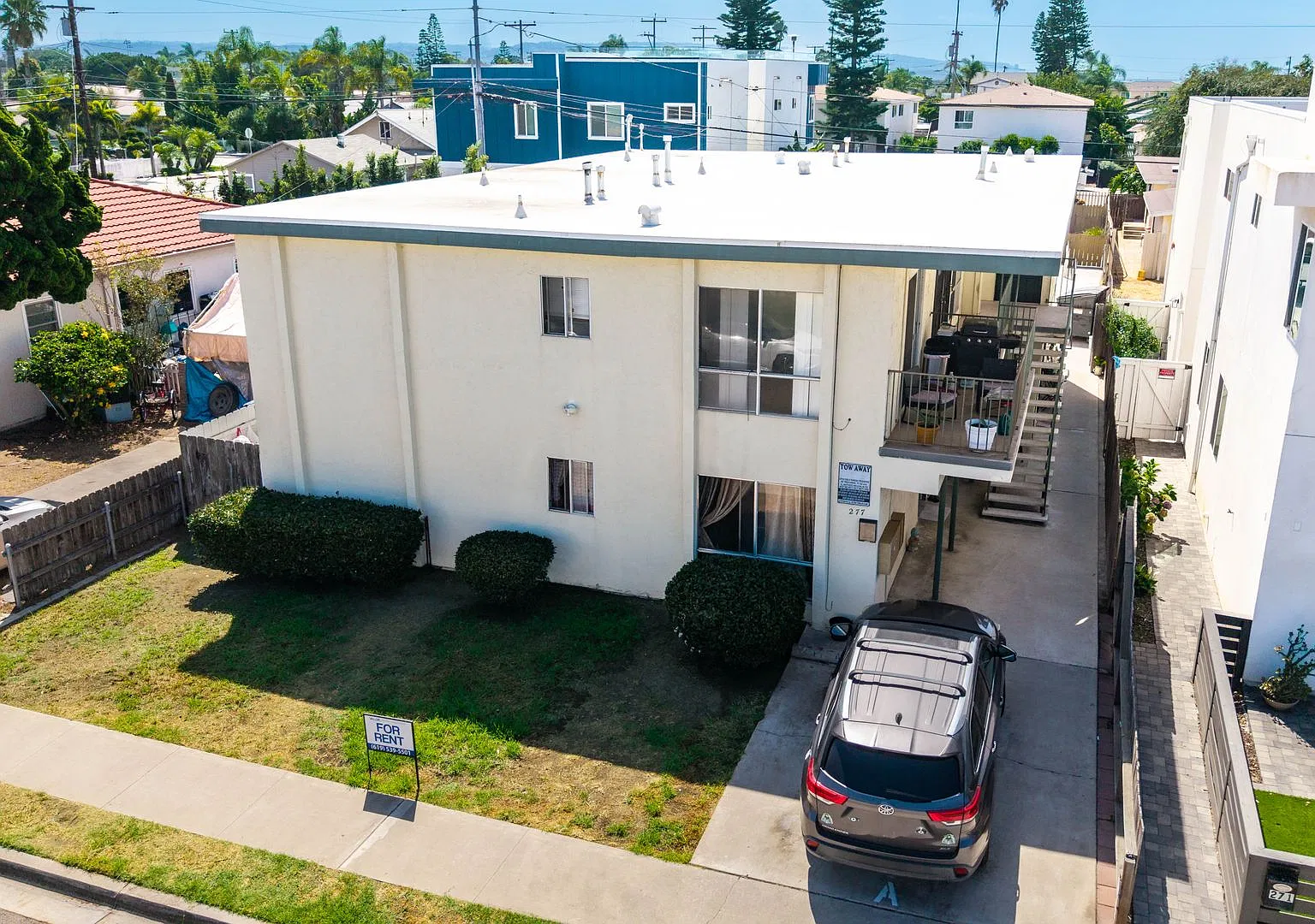 Evergreen Ave Apartments — Photo 4