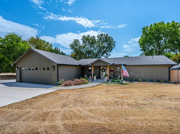 501 Five Lakes Dr, Sulphur, OK 73086