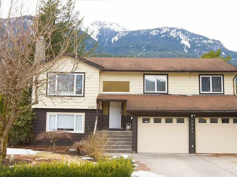 41541 Brennan Rd — Photo 1