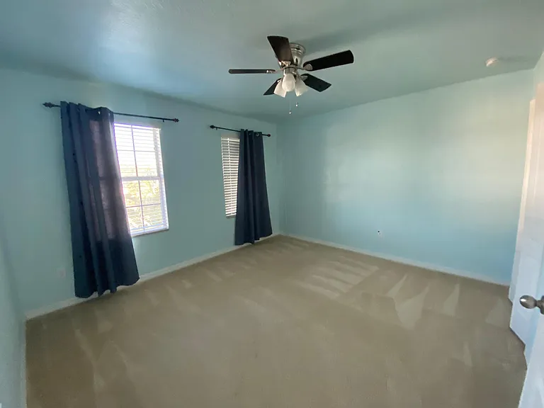 10636 Inside Loop — Photo 9